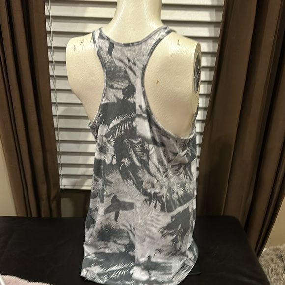 American Eagle graphic tank top - Picture 3 of 5